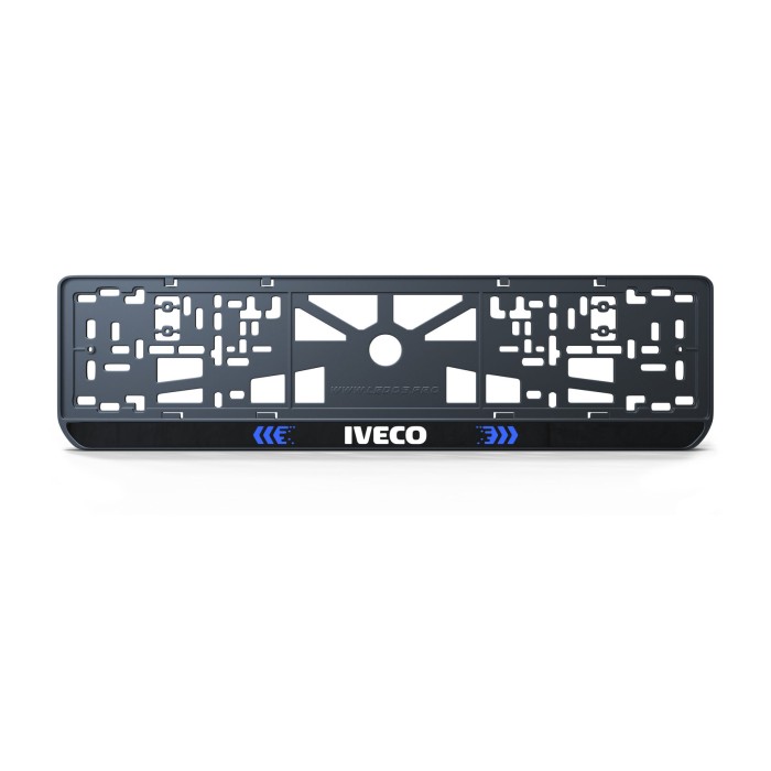 Номерна рамка Iveco стиль #3 із високоякісного ABS пластику Ledos виглядає як LCD дисплей.